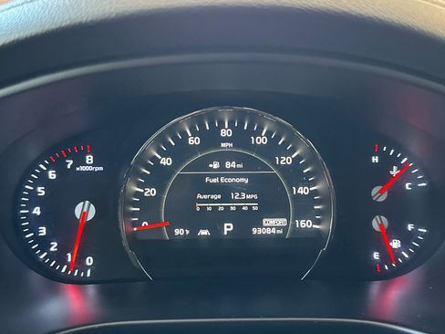 Used 2019 Kia Sorento SX image 26