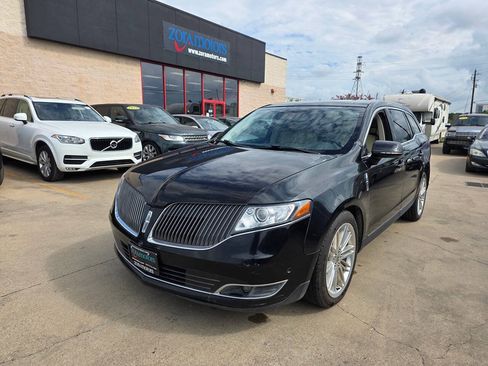 Used 2016 Lincoln MKT AWD w/ Equipment Group 201A image 1
