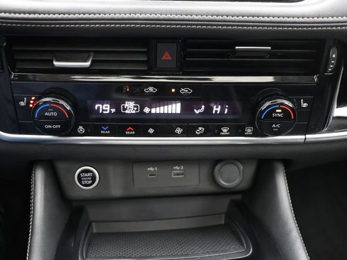 Used 2023 Nissan Rogue SL w/ SL Premium Package AWD/4WD image 23