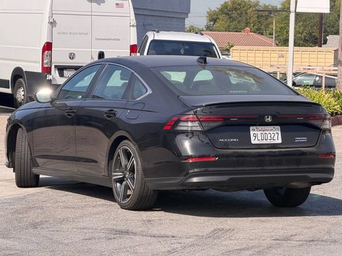 Used 2024 Honda Accord Sport image 2