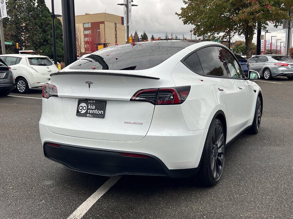 Used 2023 Tesla Model Y Performance AWD/4WD image 9