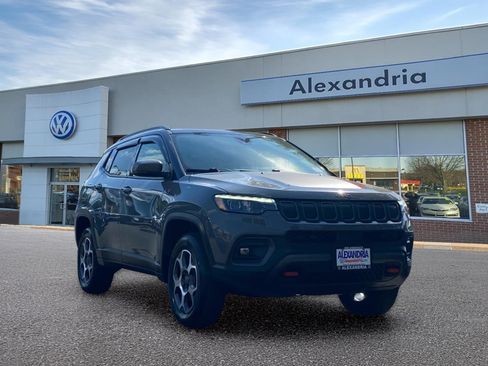 Used 2022 Jeep Compass Trailhawk w/ Trailhawk Elite Group AWD/4WD image 1