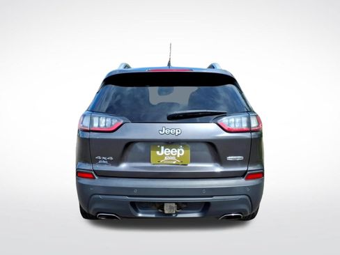 Used 2020 Jeep Cherokee Latitude Plus w/ Cold Weather Group AWD/4WD image 5