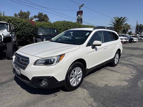 Used 2016 Subaru Outback 2.5i Premium w/ Popular Package #2 AWD/4WD image 3
