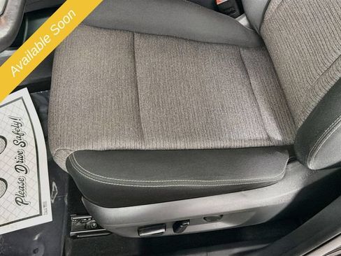 Used 2021 Nissan Rogue SV FWD image 18