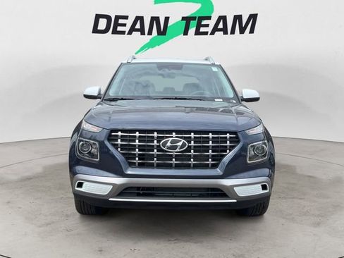 New 2026 Hyundai Venue SEL FWD image 2