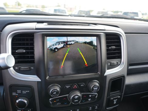 Used 2018 RAM 2500 Power Wagon w/ Leather & Luxury Group AWD/4WD image 32