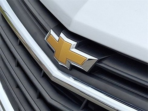 Used 2021 Chevrolet Equinox LT image 30