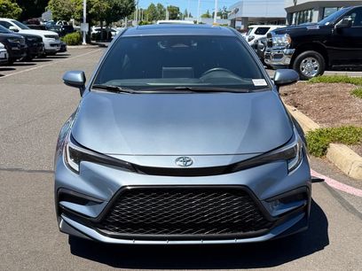 Used 2025 Toyota Corolla SE w/ SE Premium Package