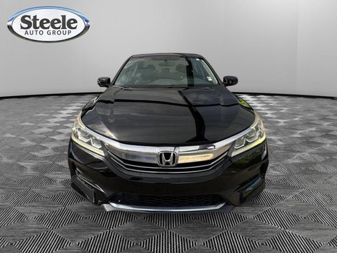 Used 2017 Honda Accord EX-L image 8