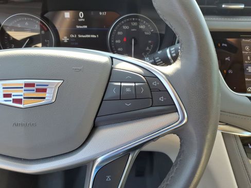 Used 2023 Cadillac XT5 Premium Luxury w/ Technology Package FWD image 11