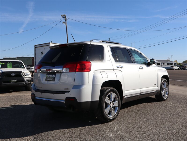 Used 2015 GMC Terrain SLT AWD/4WD image 3