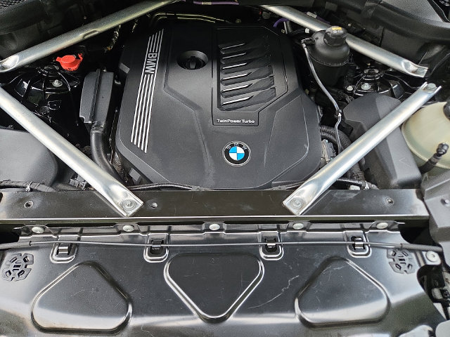 Used 2021 BMW X5 xDrive40i w/ Premium Package AWD/4WD image 28