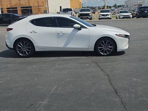 Used 2019 MAZDA MAZDA3 Hatchback FWD image 9