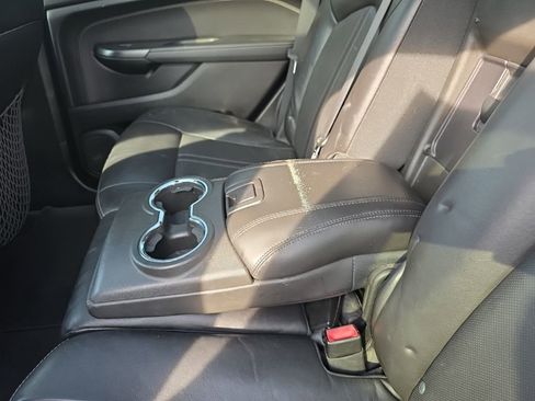 Used 2012 Cadillac SRX Luxury image 17