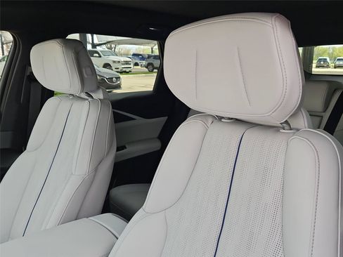 New 2026 Cadillac Lyriq Sport w/ LPO, Floor Liner Package AWD/4WD image 11