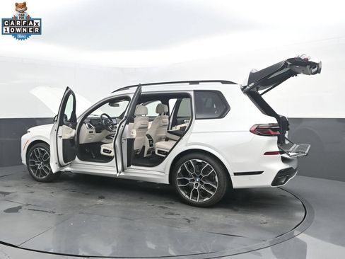 Certified 2025 BMW X7 xDrive40i w/ M Sport Package AWD/4WD image 57
