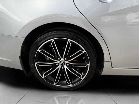 Used 2019 Toyota Avalon XSE FWD image 56