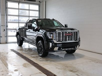 New 2026 GMC Sierra 3500 Denali w/ Denali Reserve Package