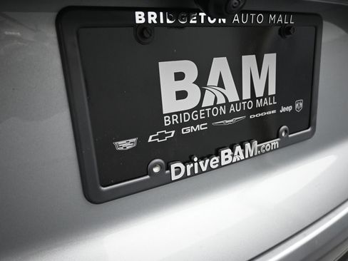 Used 2024 Buick Envision Preferred AWD/4WD image 31