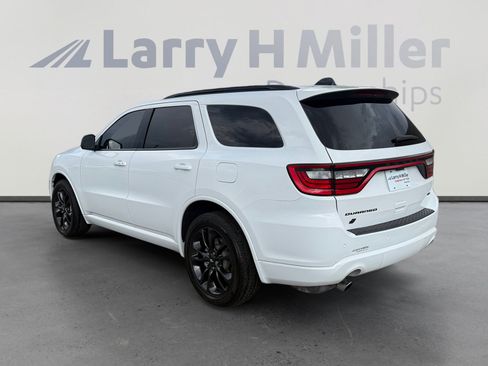 Used 2025 Dodge Durango GT w/ Blacktop Package AWD/4WD image 3
