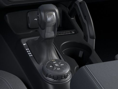 New 2025 Ford Bronco Outer Banks w/ Sasquatch Package AWD/4WD image 17