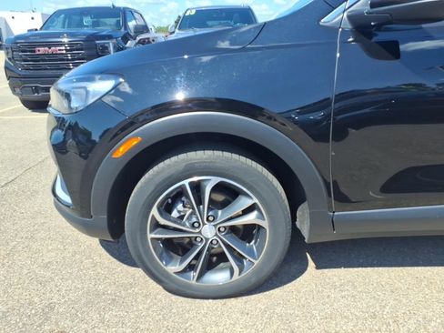Used 2023 Buick Encore GX Select FWD image 23