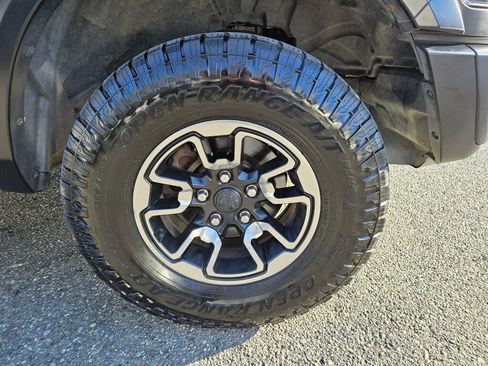 Used 2017 RAM 1500 Rebel w/ Luxury Group image 15