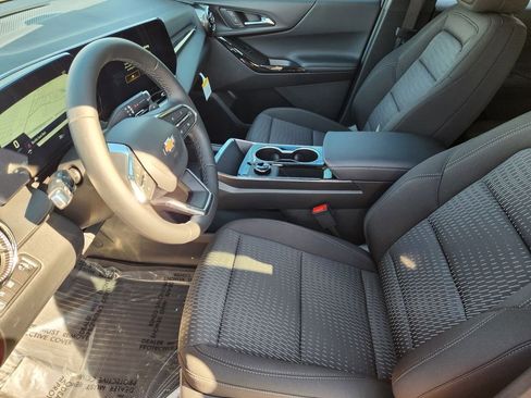 New 2026 Chevrolet Equinox LT w/ LPO, Floor Liner Package FWD image 14