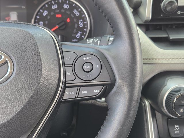 Used 2021 Toyota RAV4 XLE w/ Convenience Package AWD/4WD image 30