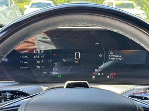 Used 2026 Cadillac Vistiq Premium Luxury w/ LPO, Floor Liner Package AWD/4WD image 18