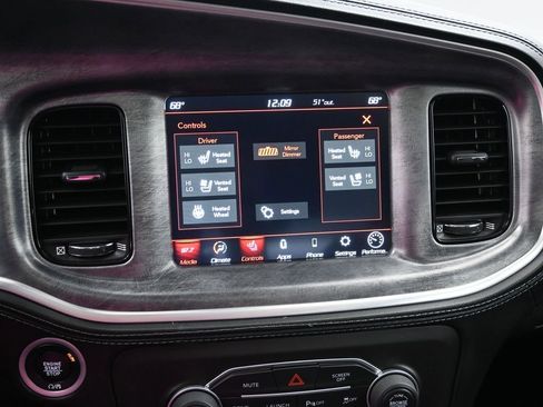 Used 2022 Dodge Charger Scat Pack w/ Daytona Edition Group image 17