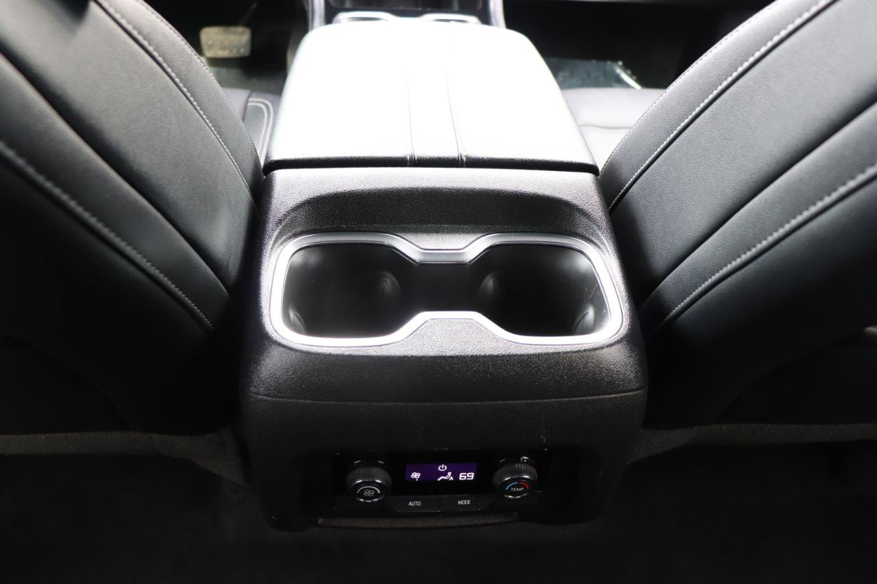 Used 2025 Chevrolet Traverse LT FWD image 22