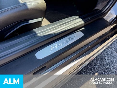 Used 2019 Porsche 718 Boxster RWD image 22