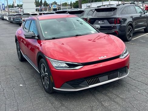 Used 2024 Kia EV6 Light AWD/4WD image 5