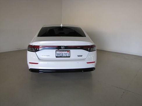 Used 2024 Honda Accord Touring image 24