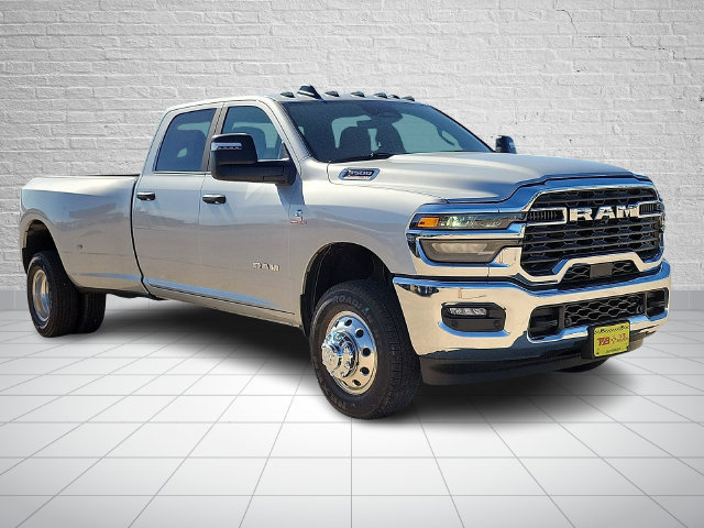 New 2027 RAM 3500 Big Horn AWD/4WD image 6
