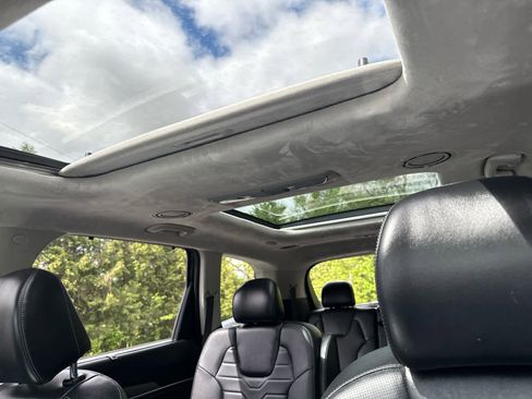 Used 2022 Kia Telluride SX w/ SX Prestige Package AWD/4WD image 28
