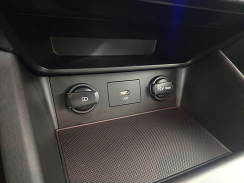 Used 2022 Hyundai Kona SE w/ Winter Weather Package AWD/4WD image 23