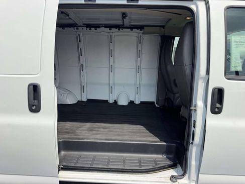 Used 2024 GMC Savana 2500 w/ Driver Convenience Package RWD image 27