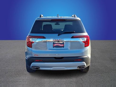 Used 2023 GMC Acadia SLE w/ Driver Convenience Package image 5