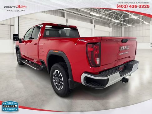 Used 2021 GMC Sierra 3500 SLE w/ SLE Convenience Package image 3
