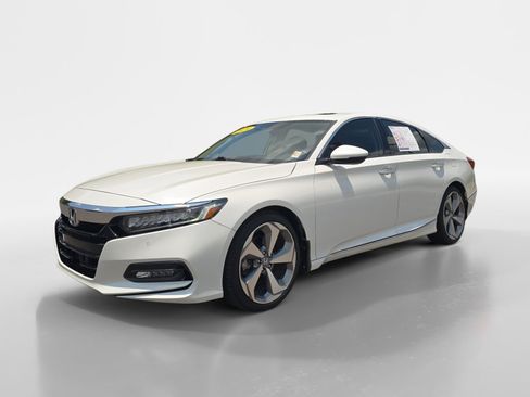 Used 2020 Honda Accord Touring image 7