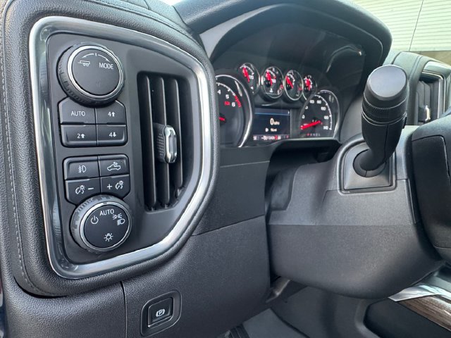 Used 2020 Chevrolet Silverado 1500 LT Trail Boss AWD/4WD image 6