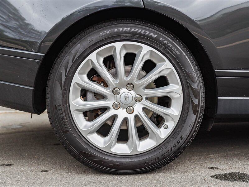 Used 2020 Land Rover Range Rover HSE AWD/4WD image 14