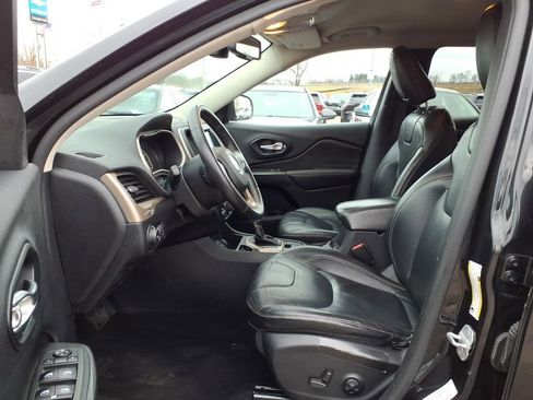 Used 2014 Jeep Cherokee Limited image 12