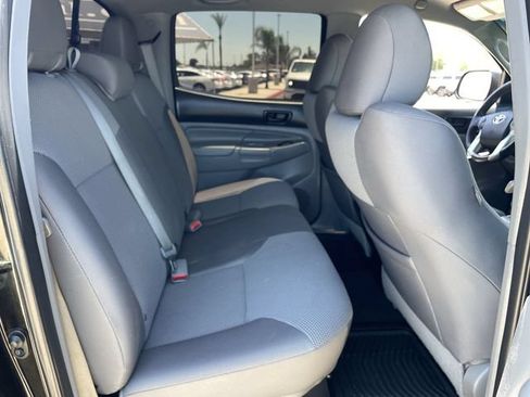 Used 2015 Toyota Tacoma PreRunner w/ TRD Sport Package RWD image 24