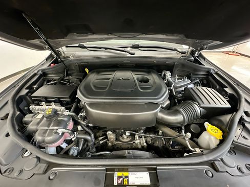 Used 2019 Jeep Grand Cherokee Limited image 36