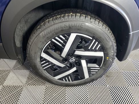 New 2026 Nissan Kicks SV w/ SV Premium Package image 31