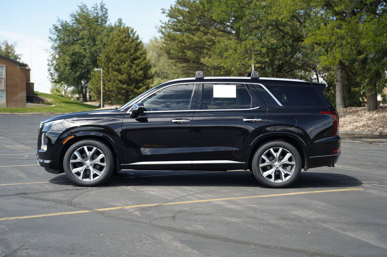 Used 2022 Hyundai Palisade Limited AWD/4WD image 2